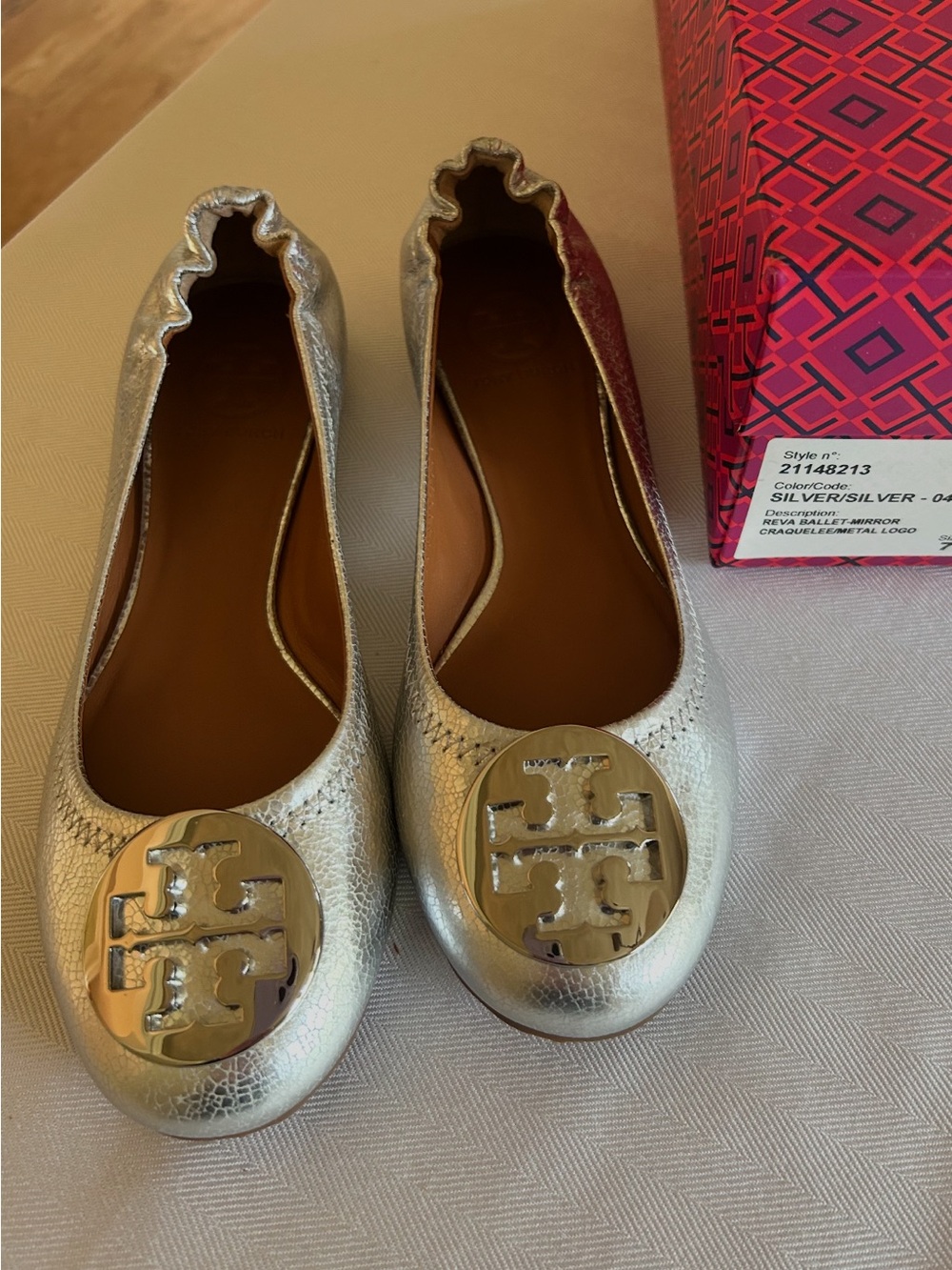 NIB TORY BURCH Reva Silver Metallic Glitter Logo Ballet Flats Leather Shoes   7